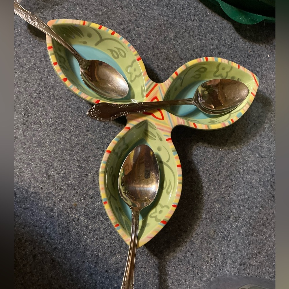 Spoon rest by PartyLite! Glass! Spring like colors!!